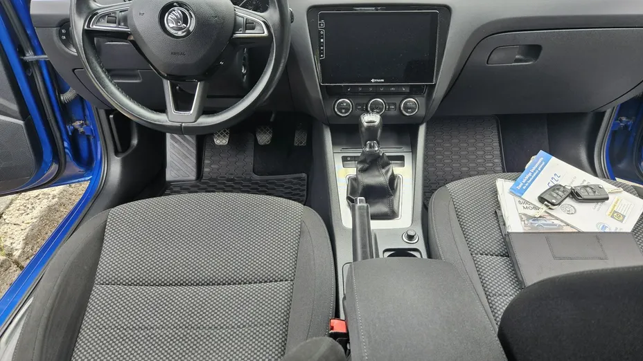 SKODA Octavia -