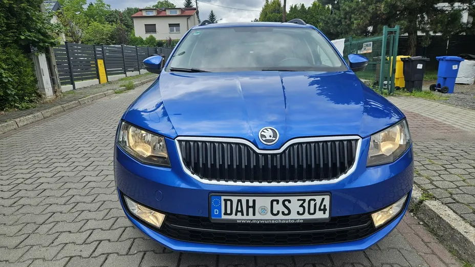 SKODA Octavia -