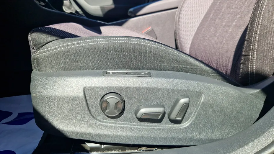 SKODA Superb -