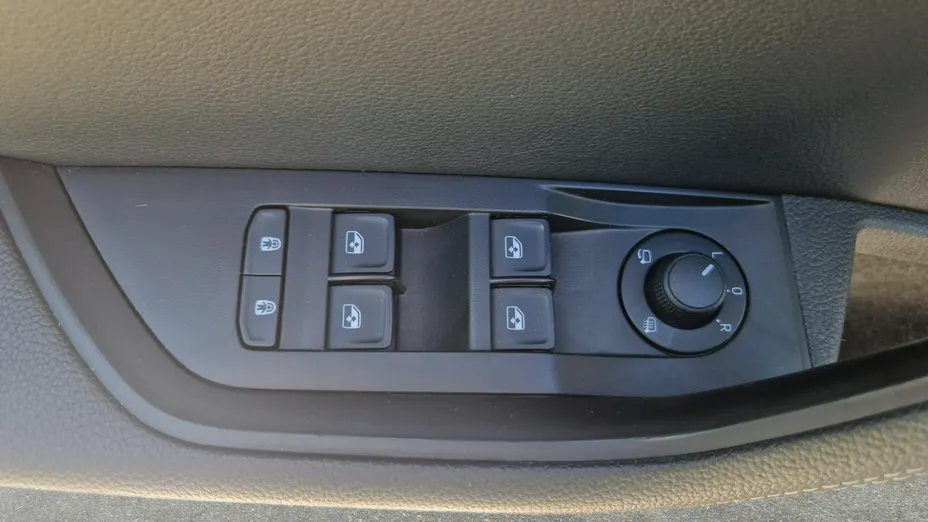 SKODA Superb -