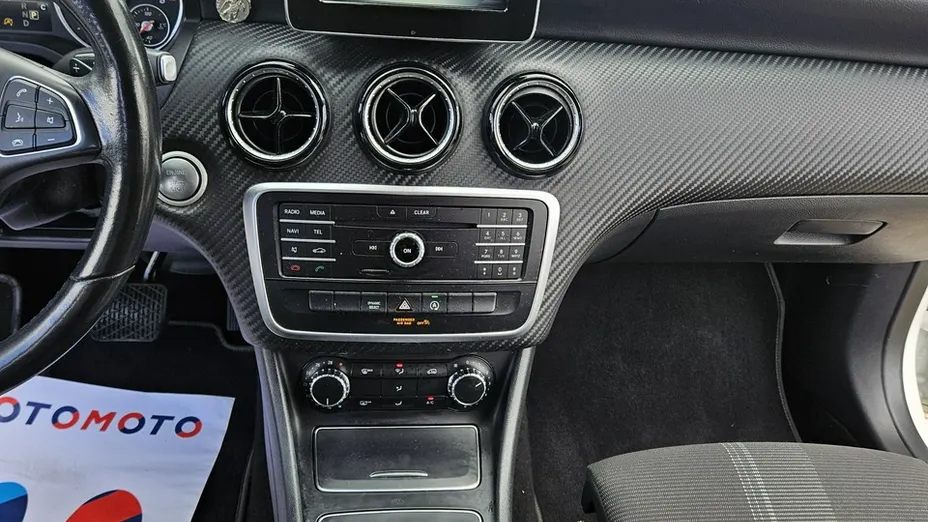MERCEDES-BENZ GLA -