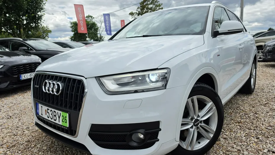 AUDI Q3 -