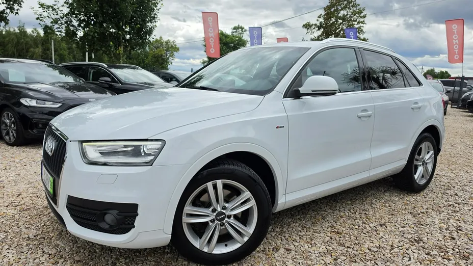 AUDI Q3 -