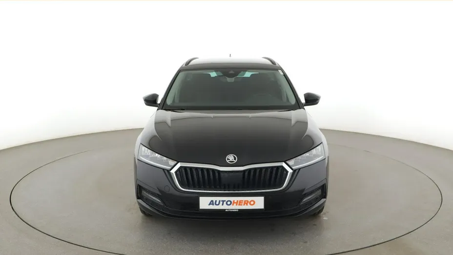 SKODA Octavia -