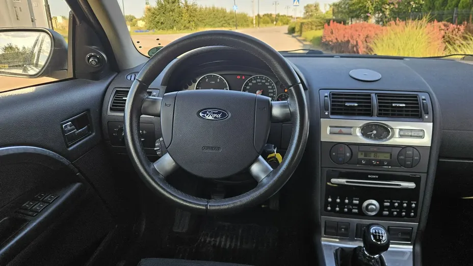 FORD Mondeo -