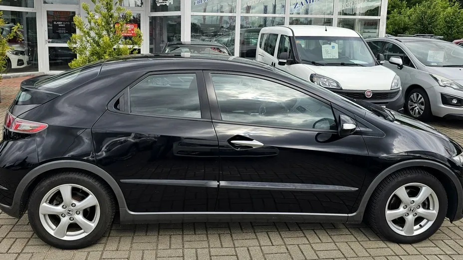 HONDA Civic -