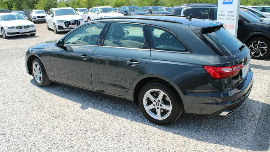 AUDI A4 -