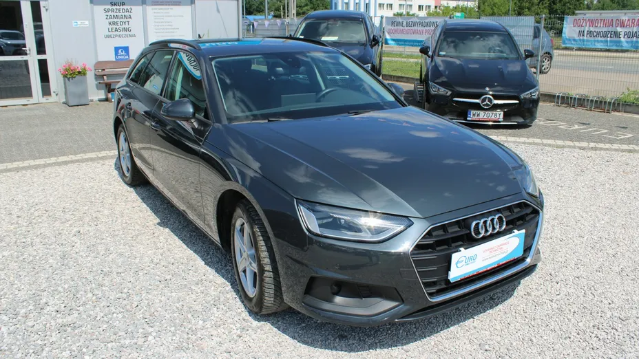 AUDI A4 -