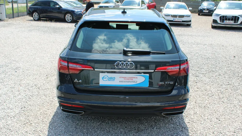 AUDI A4 -