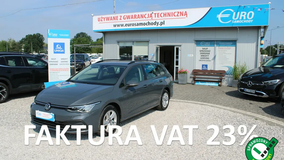 VOLKSWAGEN Golf -