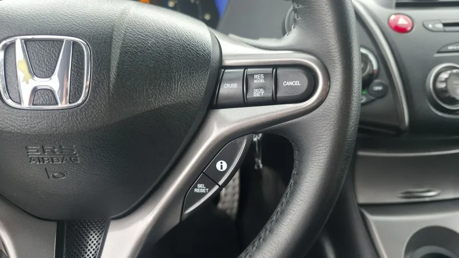 HONDA Civic -