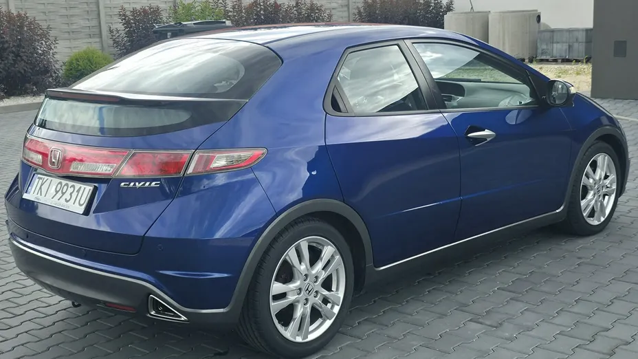 HONDA Civic -
