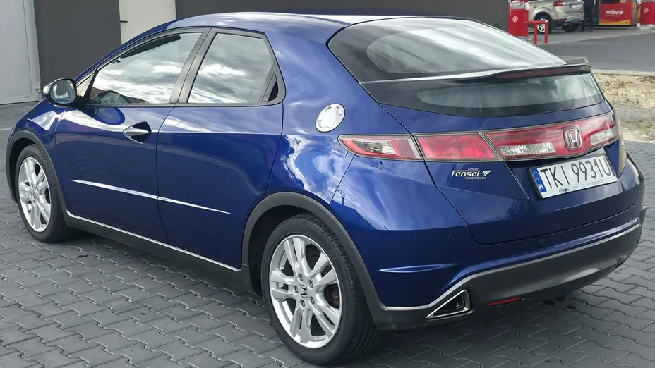 HONDA Civic -