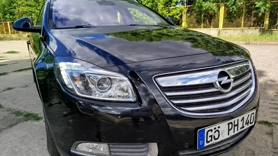 OPEL Insignia -