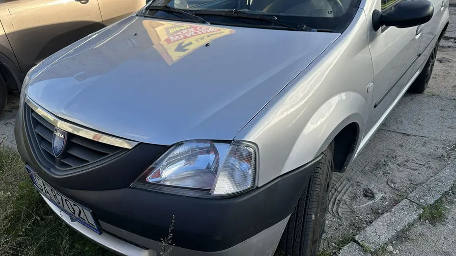 DACIA Logan -