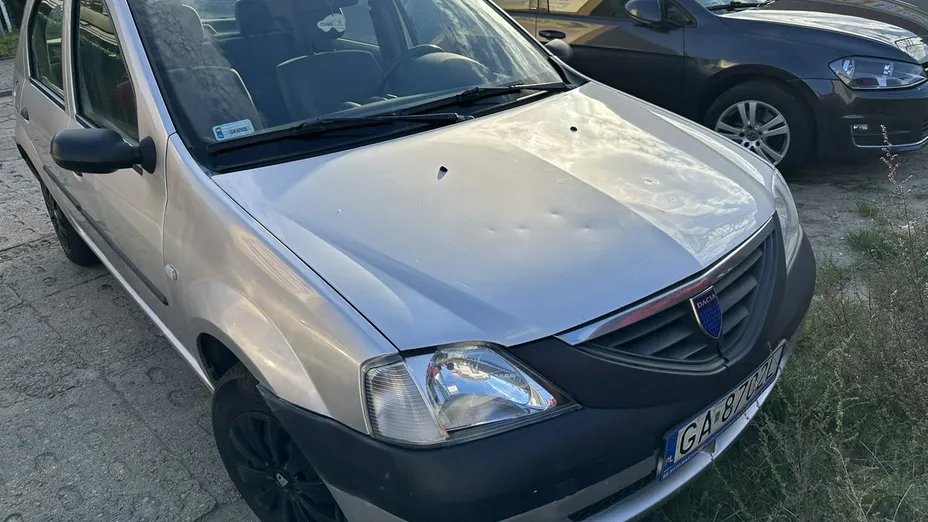 DACIA Logan -