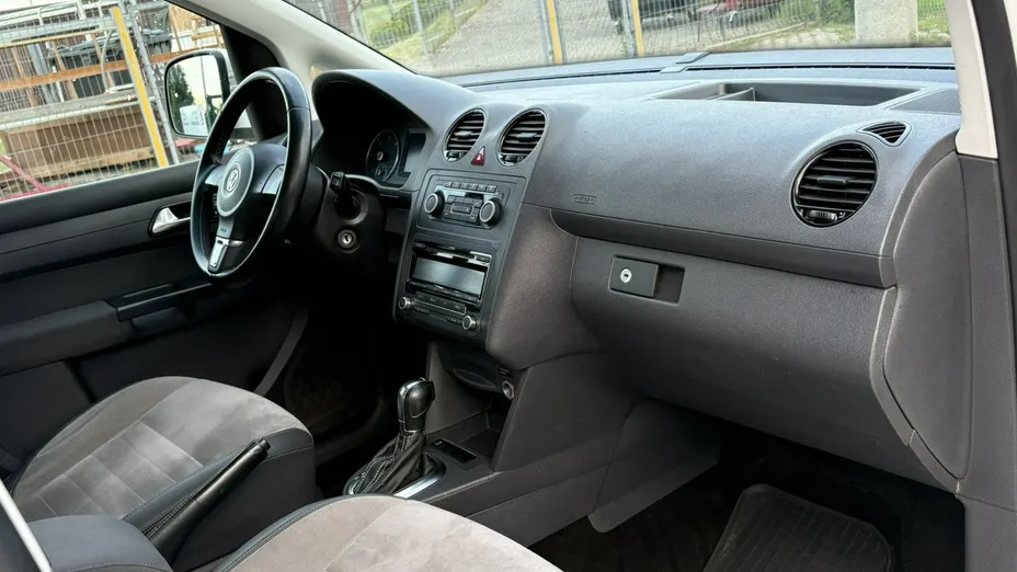 VOLKSWAGEN Caddy -
