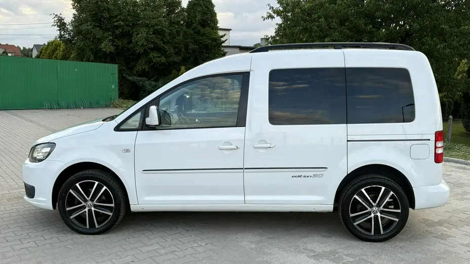 VOLKSWAGEN Caddy -