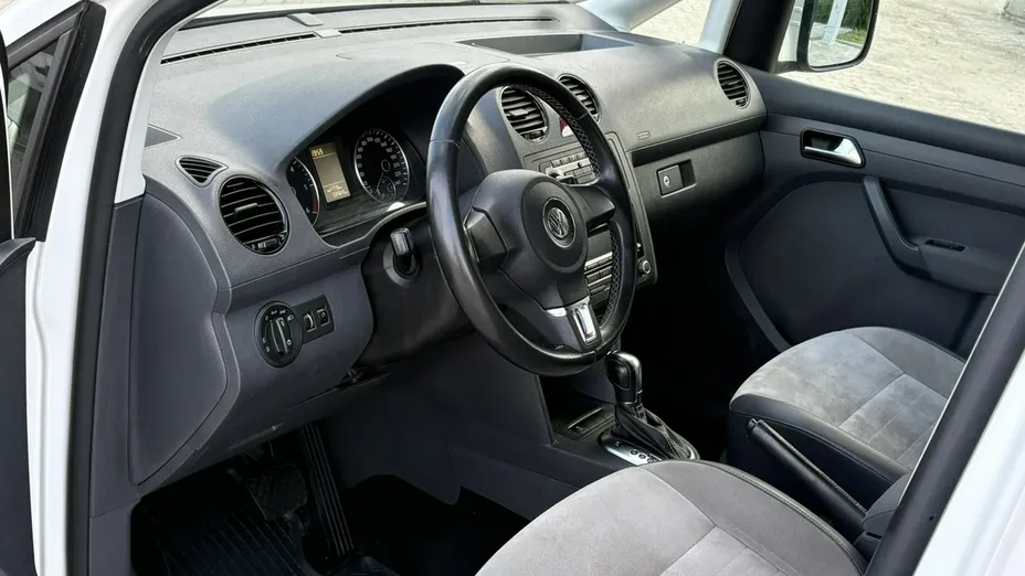 VOLKSWAGEN Caddy -