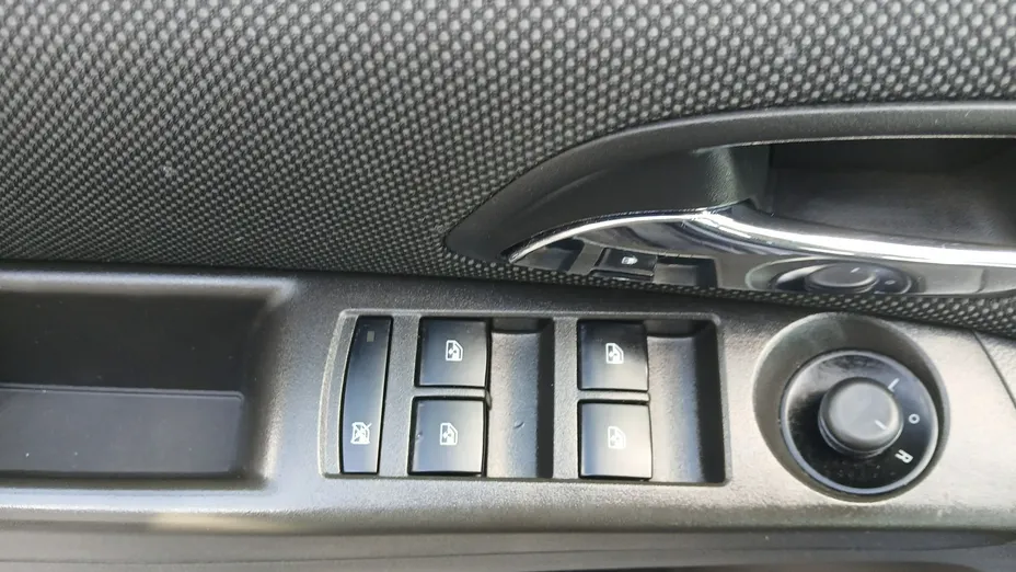 CHEVROLET Cruze -