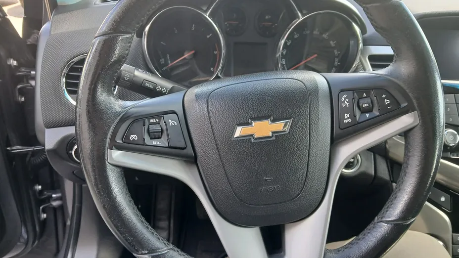 CHEVROLET Cruze -