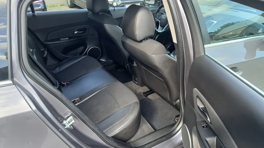 CHEVROLET Cruze -