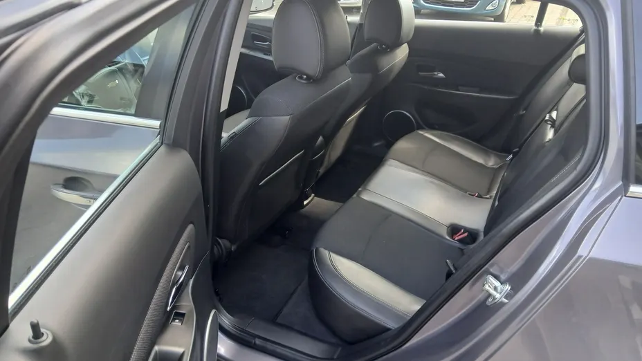 CHEVROLET Cruze -