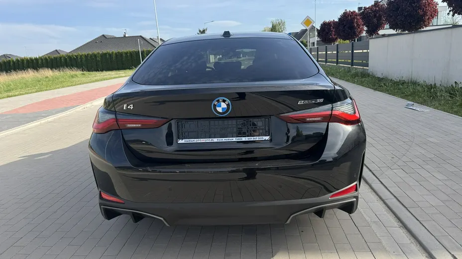 BMW i4 -