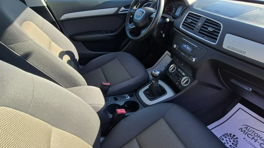 AUDI Q3 -