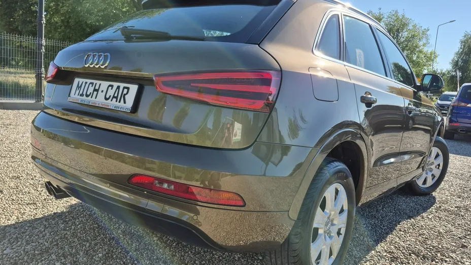AUDI Q3 -