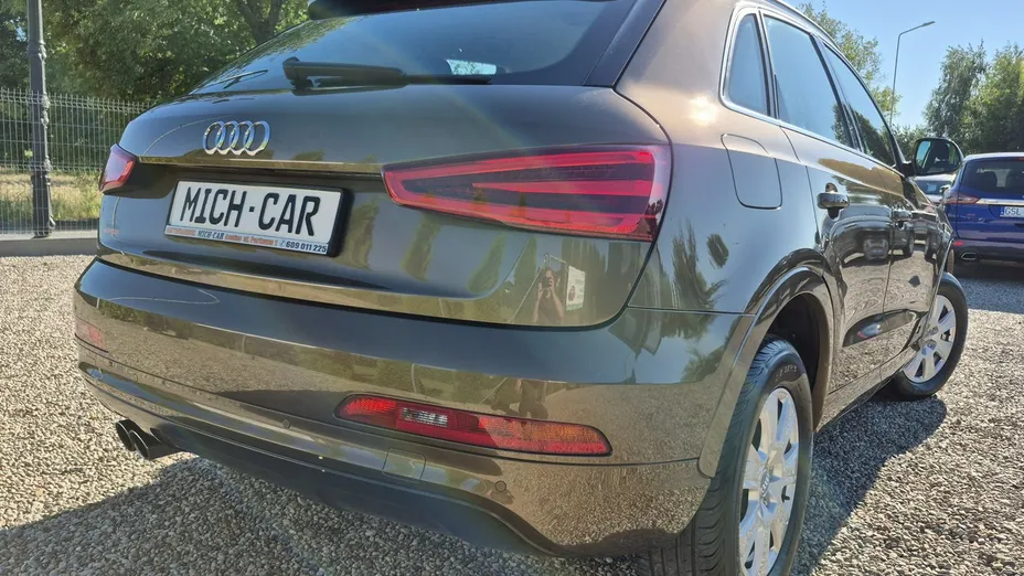 AUDI Q3 -