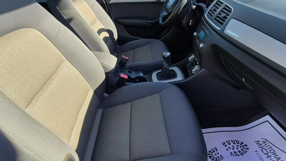 AUDI Q3 -