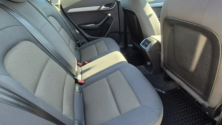 AUDI Q3 -