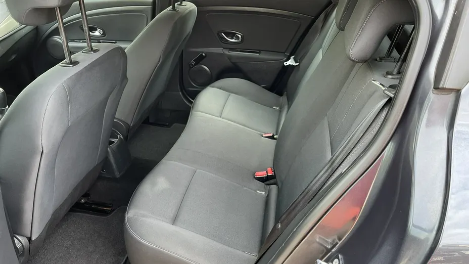RENAULT Megane -