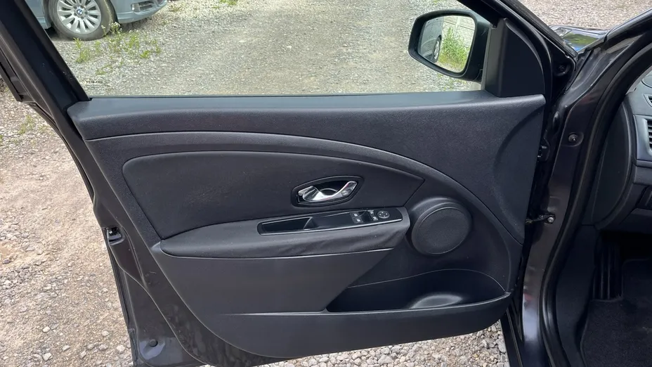 RENAULT Megane -