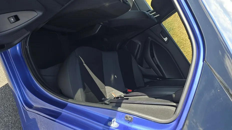 HYUNDAI i20 -