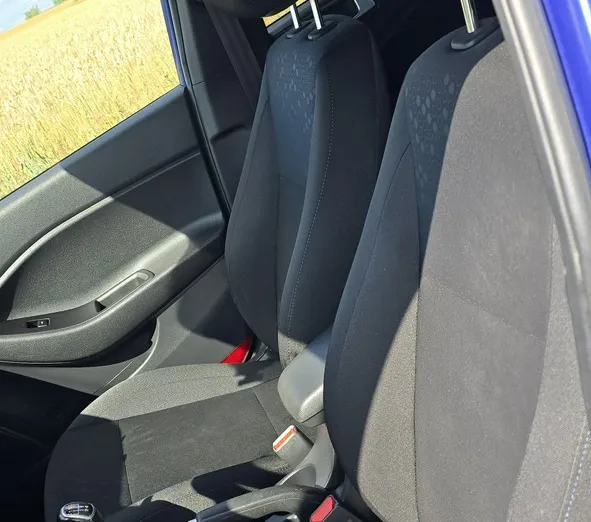 HYUNDAI i20 -