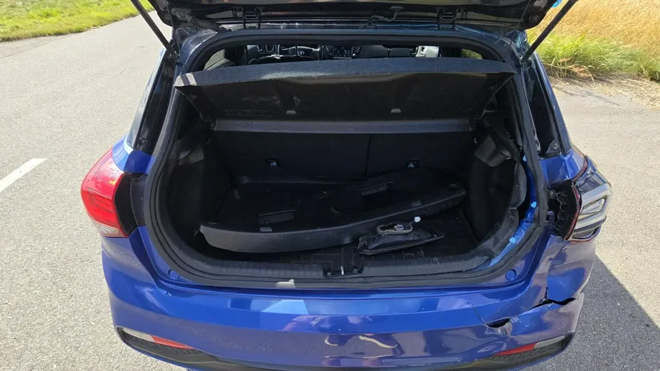 HYUNDAI i20 -