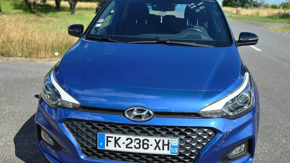 HYUNDAI i20 -