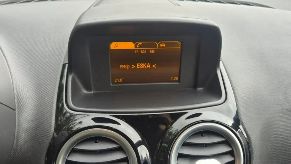 OPEL Corsa -
