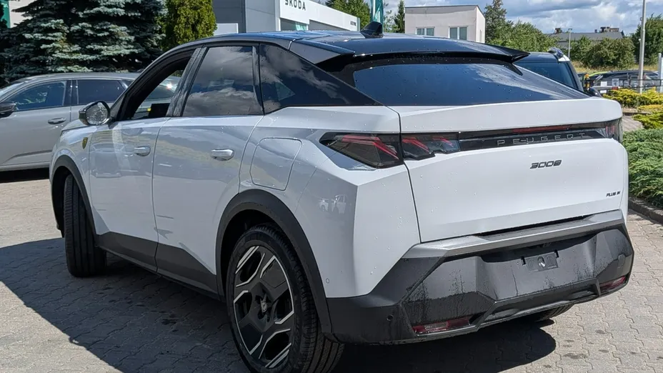 PEUGEOT 3008 -