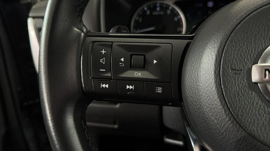 NISSAN Qashqai -