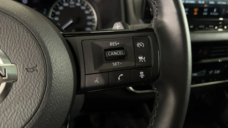 NISSAN Qashqai -