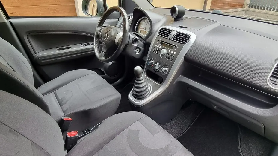 OPEL Agila -