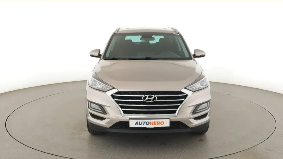 HYUNDAI Tucson -