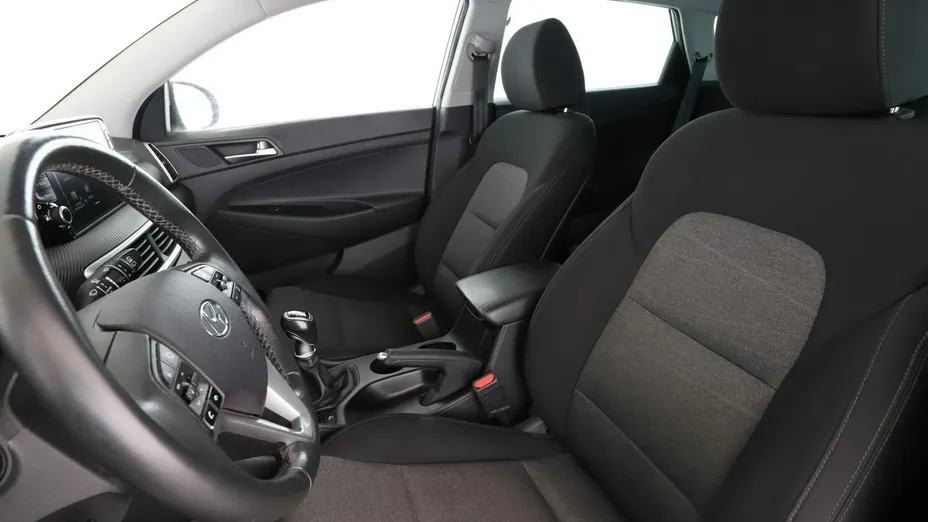 HYUNDAI Tucson -