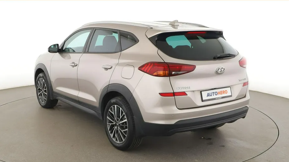 HYUNDAI Tucson -