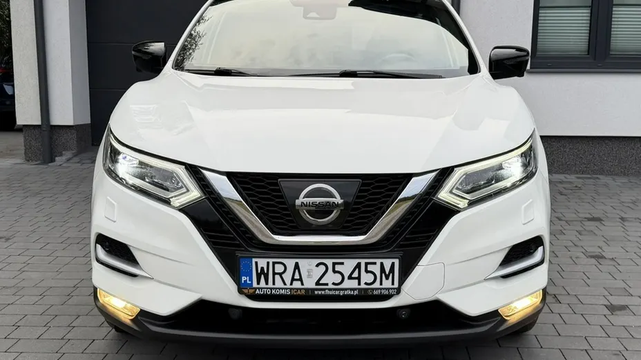 NISSAN Qashqai -