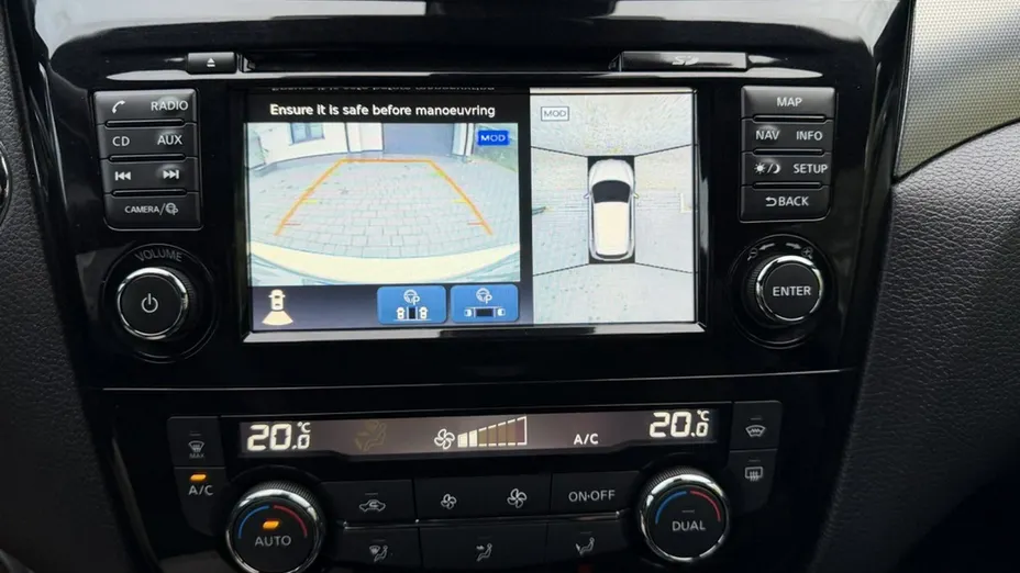 NISSAN Qashqai -