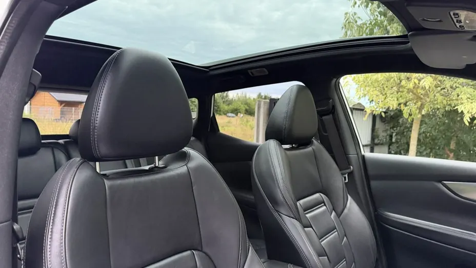 NISSAN Qashqai -